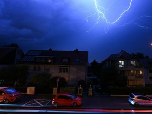 Banjir Kacaukan Jadwal Penerbangan di Bandara Frankfurt Jerman
