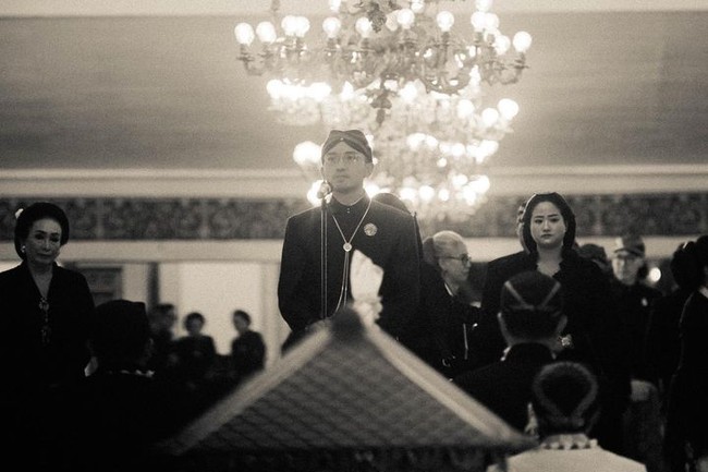 Selama dua tahun menjabat sebagai Mangkunegara, Bhre Sudjiwo cukup sering tampil di televisi dan YouTube. Ia juga cukup aktif di media sosial. Foto: Instagram