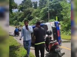 Bus Rombongan Paskibra Mentawai Sumbar Terbalik