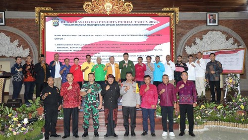 Polda Bali menggelar acara “Deklarasi Damai Peserta Pemilu” di Polda Bali, Jumat (18/8/2023). Deklarasi itu digelar untuk mewujudkan situasi aman selama Pemilu 2024.