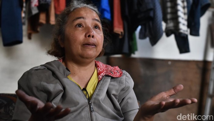Eva Eryani pemilik salah satu rumah di area RW 11 Tamansari, Kota Bandung,