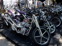 200 Motor Custom Mejeng di Denpasar