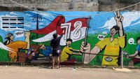 Beragam aksi sosial dilakukan mulai dari membersihkan lingkungan tempat tinggal, pantai, dan sungai, menanam mangrove, hingga membenahi fasilitas umum seperti lapangan olahraga, gapura, sekolah, dan panti sosial. Selain gotong royong, warga juga turut serta dalam lomba tradisional 17-an.  