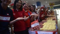 Hypermart berpartisipasi dalam rangka memeriahkan kemerdekaan Republik Indonesia yang ke-78 dengan menyelenggarakan kegiatan merangkai donat terpanjang di 128 jaringan supermaketnya. 