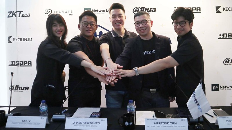 Distributor keamanan PT Integra Mitra Solusi (IMS) meluncurkan tiga merek baru. Tiga merek itu adalah NetworkOptik, Kecilin, dan ZKTeco.