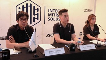 Merek pertama, ZKTeco Indonesia, adalah perusahaan teknologi terkemuka dalam pengenalan biometrik. Mereka menawarkan berbagai produk dan sistem untuk manajemen pintu masuk pintar serta otentikasi identitas cerdas.  
