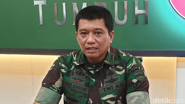 Kapendam saat konferensi pers di Media Centre Kodam I/BB, Jalan Rotan, Kota Medan, Jumat (18/8/2023). (Goklas Wisely).