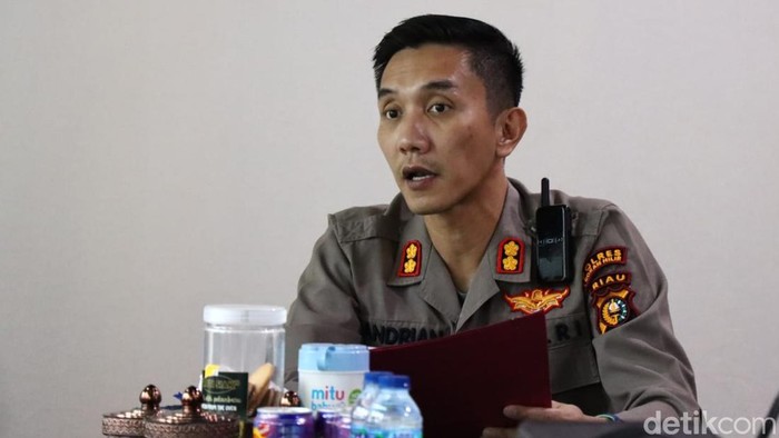 Kapolres Rokan Hilir, AKBP Andrian