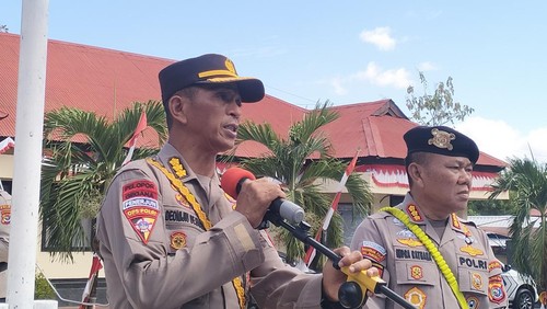 Karo Ops Polda NTT Kombes Pol Deonijiu De Fatima memberi keterangan kesiapan pengamanan AMMTC ke-17 di Labuan Bajo, Jumat (18/8/2023). (Ambrosius Ardin)