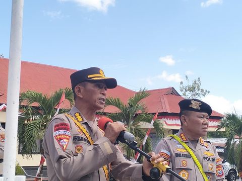 Karo Ops Polda NTT Kombes Pol Deonijiu De Fatima memberi keterangan kesiapan pengamanan AMMTC ke-17 di Labuan Bajo, Jumat (18/8/2023). (Ambrosius Ardin)