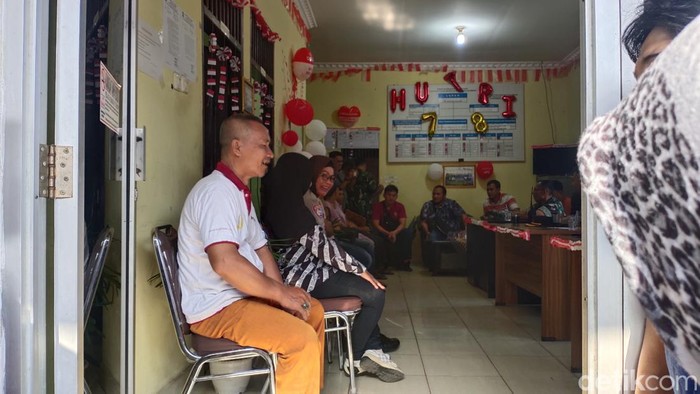Mediasi warga dengan oknum TNI yang ngamuk tendang speaker saat lomba di Palembang.