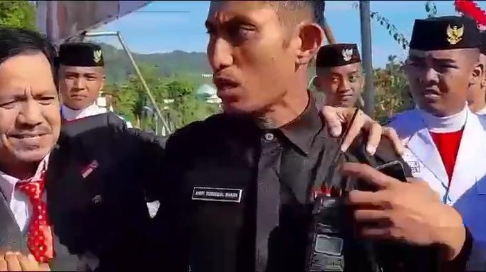 Pelatih Paskibraka Sulbar mengeluhkan atribut paskibraka saat upacara HUT ke-78 RI.