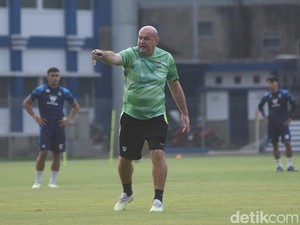 Sihir Berbahaya PSIS Semarang yang Diwaspadai Bojan Hodak