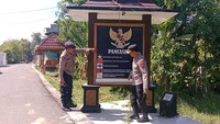 Sebagian tugu silat tidak benar-benar dibongkar, namun diubah menjadi tugu Pancasila (Foto: Dok. Polres Bojonegoro)