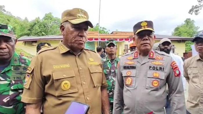 Penjabat Gubernur Papua Barat Paulus Waterpauw