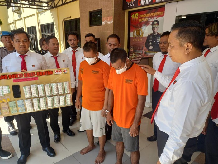 Polisi amankan bandar narkoba jenis sediaan farmasi.
