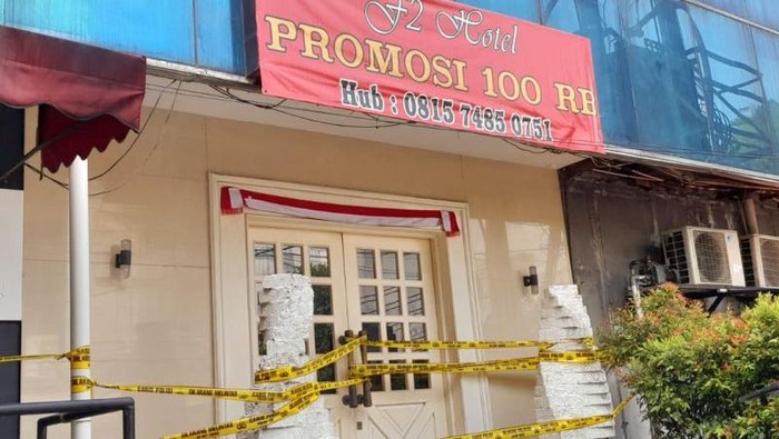 Polsek Kebayoran Baru menyatakan penyebab kebakaran hotel di Melawai, Jaksel, yang menewaskan 3 orang masih diteliti Labfor Polri. (Gulkarmat Jaksel-Antara)