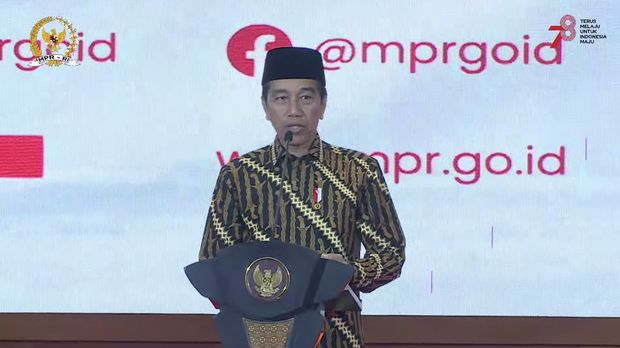 Presiden Joko Widodo saat memberikan sambutan pada peringatan Hari Konstitusi dan Hari Ulang Tahun Ke-78 MPR RI. (Tangkapan layar Youtube MPRGOID)