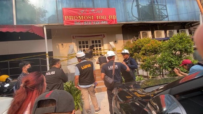 Puslabfor Polri oleh TKP kebakaran hotel yang tewaskan 3 orang di Jaksel