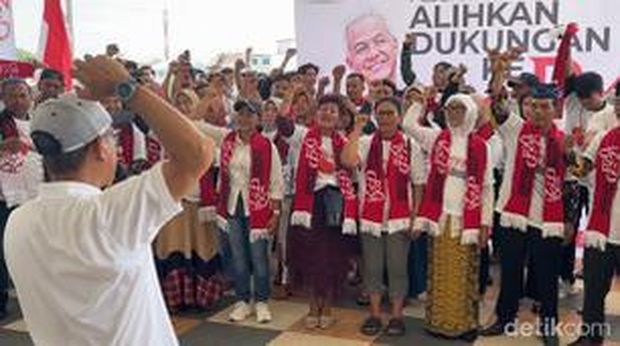 Relawan pendukung Prabowo di Padang alihkan dukungan ke Ganjar (Jeka Kampai/detikSumut)