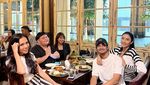 Tyas Mirasih dan Tengku Tezi Makin Romantis, Ini Momen Kulinerannya