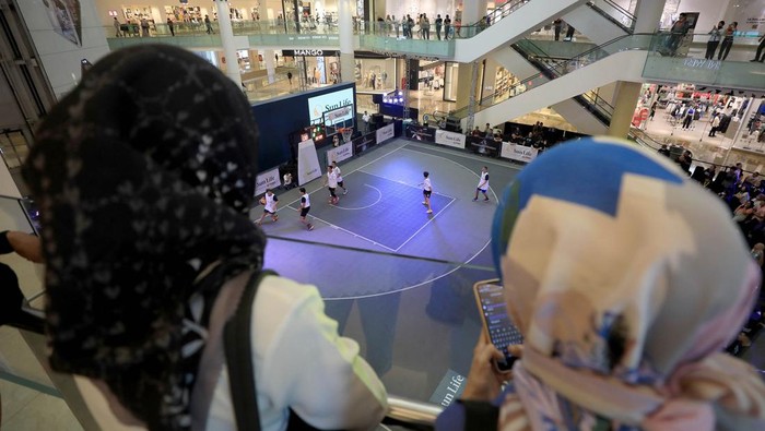 Sebuah rangkaian kampanye #MovementMatters yang diinisiasi oleh Sun Life guna mengajak masyarakat Indonesia lebih bergerak aktif dan sehat melalui olahraga Basket.