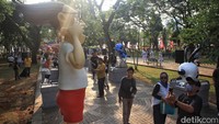 Pameran yang diadakan di tempat terbuka ini akan berlangsung hingga 3 September 2023. 