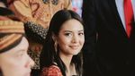 Cantiknya Aurelie Moeremans Saat Lomba Makan Kerupuk dan Santai di Kafe
