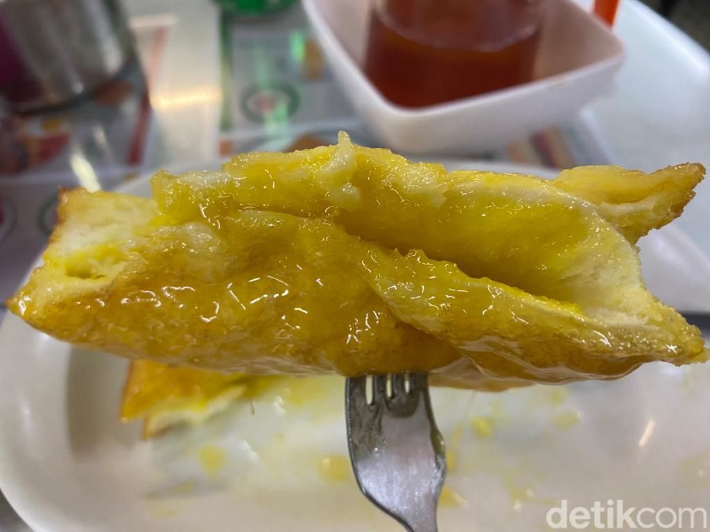 Es Teh Susu dan  French Toast  Legendaris di Kopitiam Tertua di Hong Kong