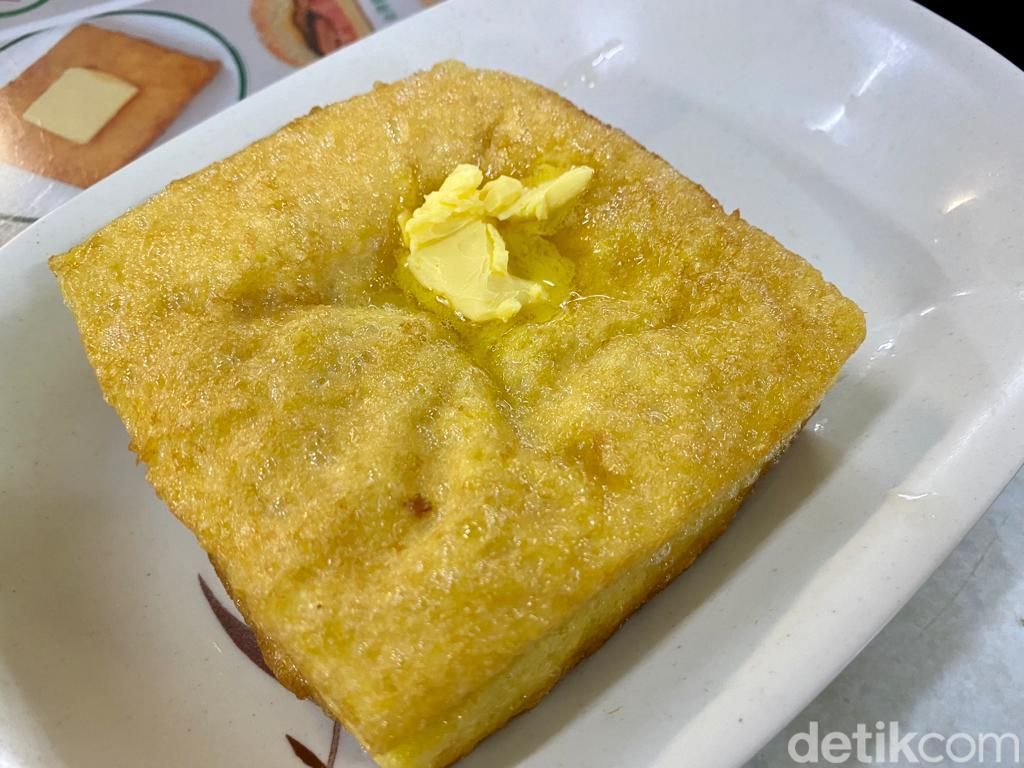 Es Teh Susu dan  French Toast  Legendaris di Kopitiam Tertua di Hong Kong