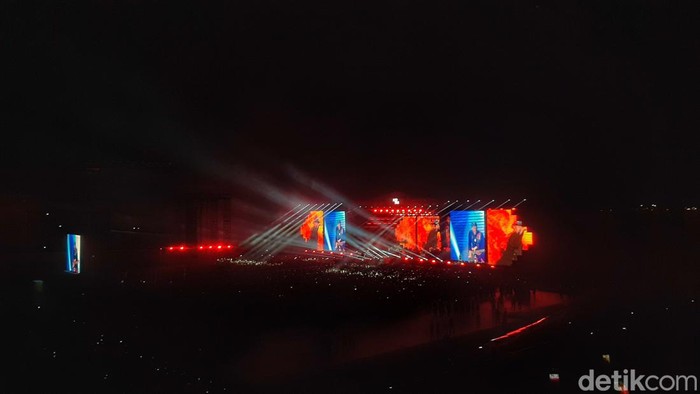 Konser Dewa 19 di Stadion Si Jalak Harupat, Kabupaten Bandung, Sabtu (19/8/2023).