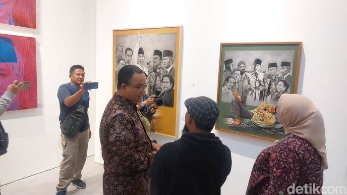 Lukisan Gus Black yang dilihat Anies Baswedan di TIM, Jakarta Pusat, 19 Agustus 2023. (Rumondang N/detikcom)