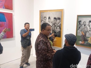 Anies Bicara Janji Pemimpin yang Belum Lunas Usai Melihat Lukisan Ini