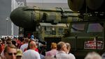 Melihat Pameran Militer Internasional di Rusia