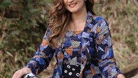Nafa Urbach, aktris cantik yang namanya menjadi sorotan karena memproduseri film baru. Ia menghabiskan dana cukup besar untuk aktris tersohor di Indonesia.  Foto: Instagrarm @nafaurbach