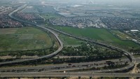 Pembukaan akses Gerbang Tol Gedebage KM 149 Kota Bandung ini diberlakukan khusus untuk pengguna jalan dengan kendaraan golongan 1 non bus dan non truk yang menuju Gedebage atau destinasi lain di sekitarnya. 