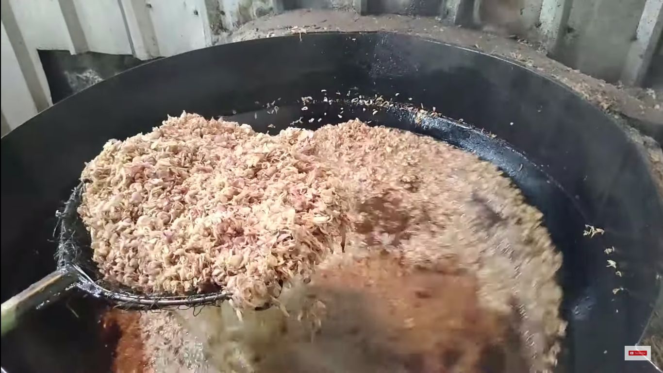 Pengusaha bawang goreng sukses