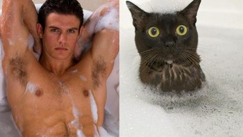 Pose di bak mandi. (Foto: sadanduseless)  