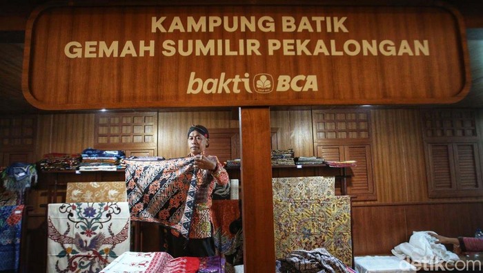 Puluhan booth produk UMKM mejeng di Pagelaran Sabang Merauke bertajuk Pahlawan Nusantara. Acara ini berlangsung di Jiexpo, Jakarta, Sabtu (19/8/2023).