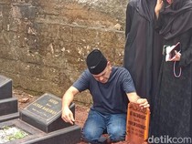 Ibunda Meninggal Dunia, Ramzi: Air Mata Saya Tak Kuasa Ditahan