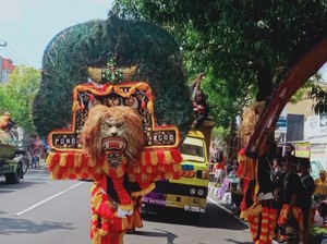 Reog hingga Pentas Tari Meriahkan Karnaval Budaya di Klaten
