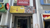 Rumah makannya menempati salah satu ruko di Pasar Paramount Gading Serpong. Rukonya cukup luas dan pelanggan bisa menikmati makanan dengan nyaman. Foto: detikFood/Yenny Mustika Sari