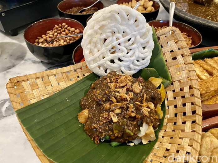 Rujak cingur di Surabaya