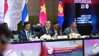 Zulhas menyambut sekjen ASEAN dan menteri-menteri negara ASEAN, serta mengajak berperan aktif untuk mendorong agenda regional dan global. Ia berharap negara-negara ASEAN dapat mengembangkan kawasannya agar adaptif, responsif, dan berdaya saing tinggi sebagai pusat pertumbuhan ekonomi dunia.