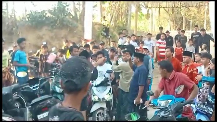Tarkam ricuh di Sampang