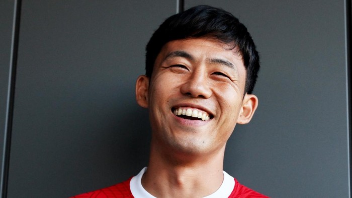 Liverpool mengumumkan transfer Endo dari Vfb Stuttgart, Jumat (18/8/2023) malam WIB. The Reds menebus gelandang 30 tahun itu seharga 16,2 juta paun dan diikat kontrak jangka panjang.