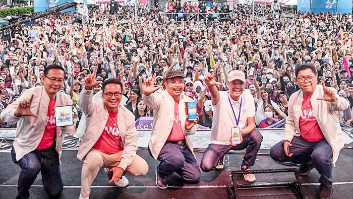 Dalam rangka memperingati HUT ke-78 RI, di Taipei, Taiwan, Bank Mandiri mengenalkan Super App Livin kepada ribuan WNI, termasuk Pekerja Migran Indonesia (PMI) yang ada Taiwan.