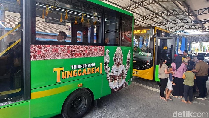 Bus Trans Jatim Koridor II trayek Mojokerto-Bungurasih diresmikan hari ini