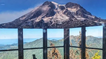 Ini dekorasi bertema gunung, jangan bingung ya. Foto: Reddit