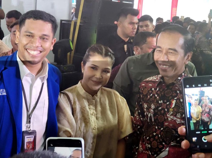 Presiden Jokowi menghadiri Rakernas dan pengukuhan DPP GAMKI di Medan, Sumatera Utara. GAMKI siap wujudkan Indonesia Emas.